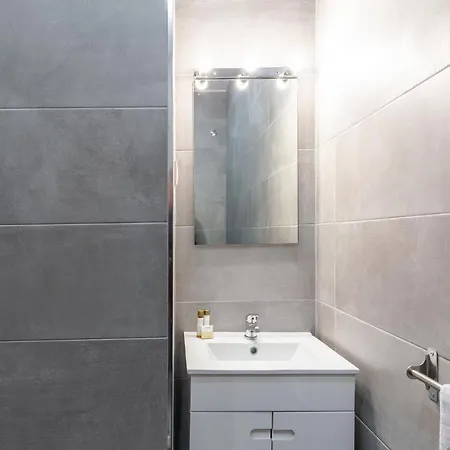 Yellow Tiles By Pcale * Порту