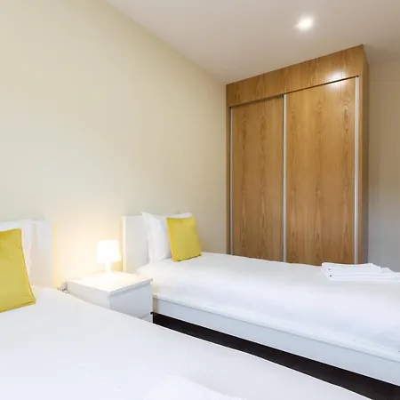 Yellow Tiles By Pcale Appartamento Oporto