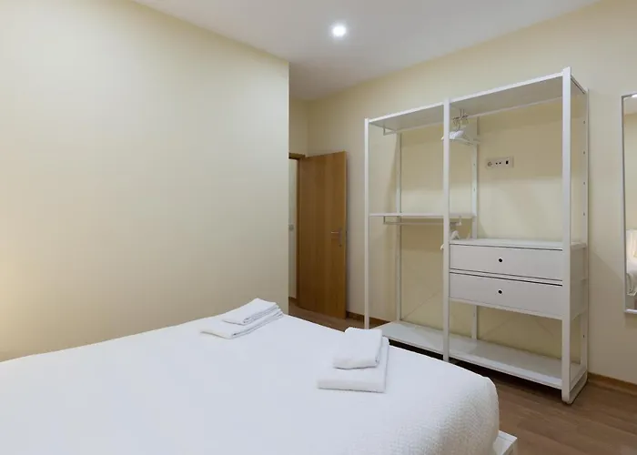 Lägenhet Yellow Tiles By Pcale *