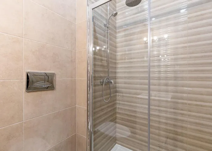 Yellow Tiles By Pcale شقة