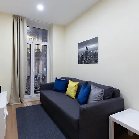 Apartamento Yellow Tiles By Pcale *