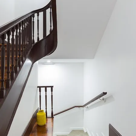 Διαμέρισμα Yellow Tiles By Pcale *