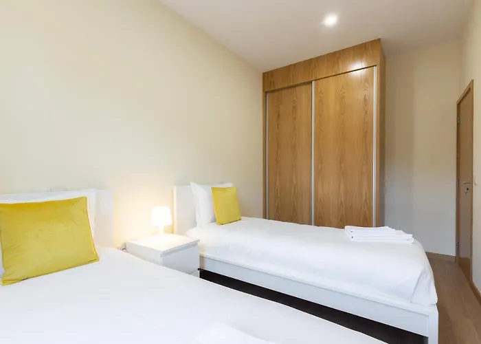 Yellow Tiles By Pcale Apartment Porto